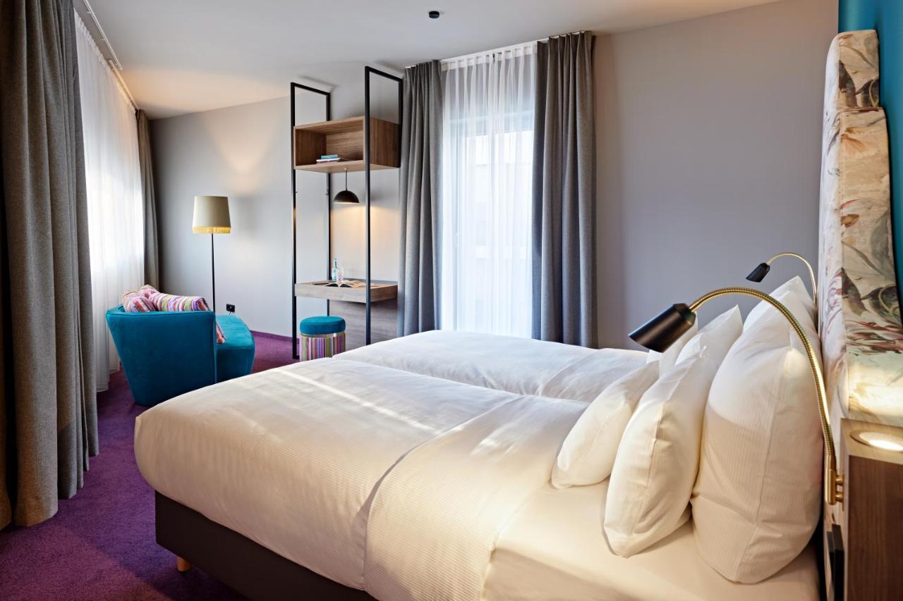 Me And All Hotel Dusseldorf Oberkassel, By Hyatt Exterior photo